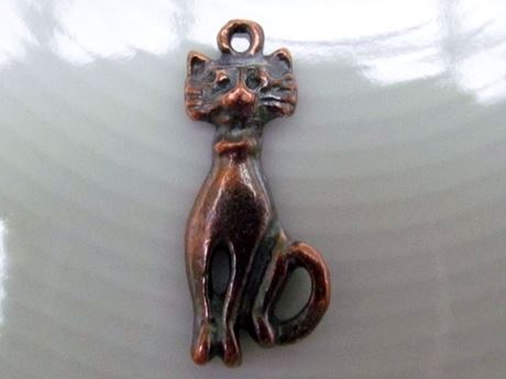 Picture of 10x25 mm, perky sitting cat, pendant-charms, Zamak, copper-plated