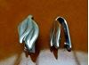 Picture of 17x9 mm, pinch bails, 2 leaves, JBB findings, silver-plated pewter