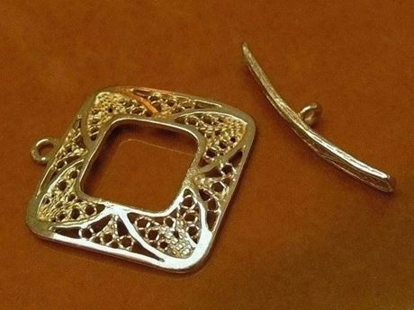 Picture of 22x22 mm, toggle clasp, filigree square, JBB findings, brass
