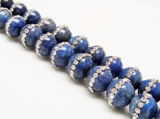 Afbeelding van 10x10 mm, rond, edelsteen kralen, natuurlijke lapis lazuli ingelegd met een rij kristallen