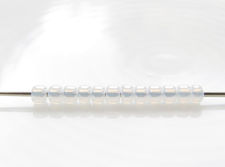 Image de Perles de rocailles japonaises, rondes, taille 11/0, Toho, blanc flocon de neige, lustre Ceylan