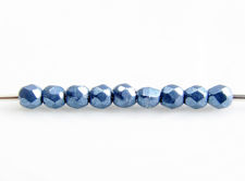 Image de 2x2 mm, perles tchèques, une soupe de différentes formes rondes, pierre bleue ou bleu-gris, opaque, métallique saturé