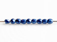 Afbeelding van 2x2 mm, Tsjechische kralen, een soep van verschillende ronde vormen, avondblauw, ondoorzichtig, verzadigd metaalkleur