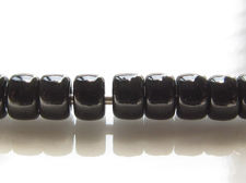 Picture of Czech seed beads, size 8, opaque, jet black